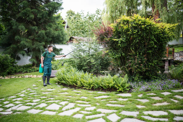 Best Commercial Pest Control Services  in Defuniak Springs, FL